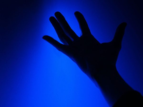 New iPad Pro display struggles to display some shades of blue